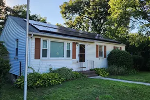 42 Coventry St, Manchester, CT 06042 - Photo 1