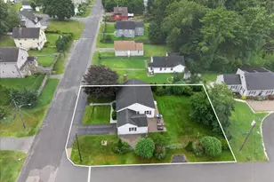 37 Vivian St, Waterford, CT 06385 - Photo 38