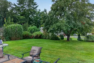 37 Vivian St, Waterford, CT 06385 - Photo 6