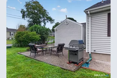 37 Vivian Street, Waterford, CT 06385 - Photo 8