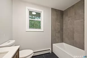 37 Skyview Ln, Waterbury, CT 06708 - Photo 16