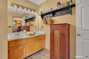 69 Ledgebrook Ln, Middletown, CT 06457 - Photo 22
