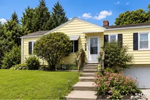 590 Vauxhall Street Ext., Waterford, CT 06385 - Photo 2