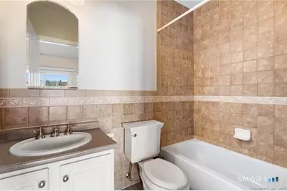 25A Dolsen Place, Stamford, CT 06901 - Photo 8