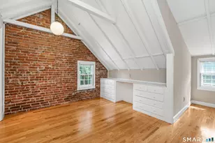 20 Staples Pl, West Hartford, CT 06107 - Photo 28
