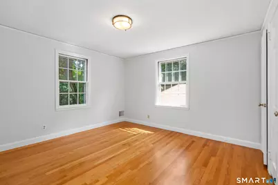 20 Staples Place, West Hartford, CT 06107 - Photo 22