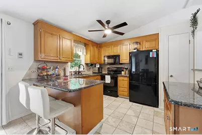 21 Woodside Drive, Farmington, CT 06085 - Photo 8