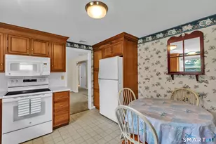 22 Cottwell Dr, Wethersfield, CT 06109 - Photo 10