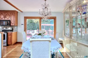 325 Emerald Pl, Stratford, CT 06614 - Photo 8
