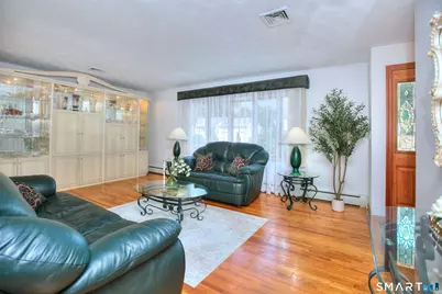 325 Emerald Place, Stratford, CT 06614 - Photo 6