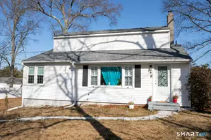 10 Beach Park Rd, Clinton, CT 06413 - Photo 2