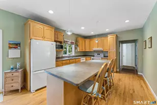 3 Dairy Ln, Cromwell, CT 06416 - Photo 6