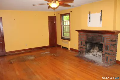 26 Edgewood Street, Meriden, CT 06451 - Photo 14