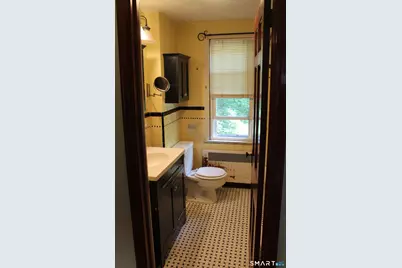 26 Edgewood Street, Meriden, CT 06451 - Photo 16