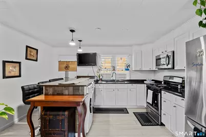 18 Court A, Bridgeport, CT 06610 - Photo 6