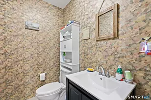 165 Foxboro Dr, Newington, CT 06111 - Photo 16