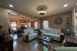 23 Girard Ave, New Haven, CT 06512 - Photo 2