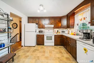 1111 Jerome Ave, Bristol, CT 06010 - Photo 10