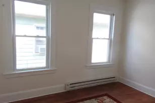 114 Bennett St, Bridgeport, CT 06605 - Photo 10