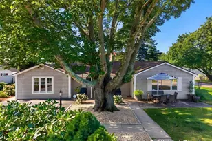 2 Stafford St, Stonington, CT 06355 - Photo 2