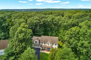 3 Arrowhead Trail, Waterford, CT 06385 - Photo 2