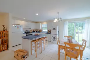 5 Parkwoods Dr, Norwich, CT 06360 - Photo 8