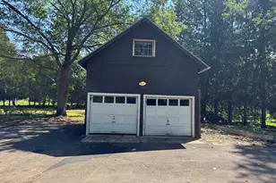 829 Racebrook Rd, Orange, CT 06477 - Photo 32