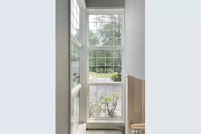 96 Norwood Road, West Hartford, CT 06117 - Photo 16