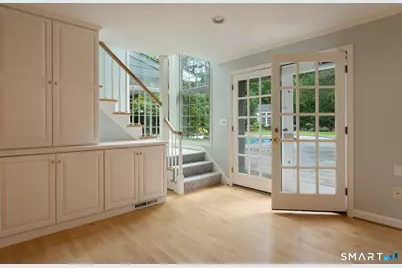96 Norwood Road, West Hartford, CT 06117 - Photo 4