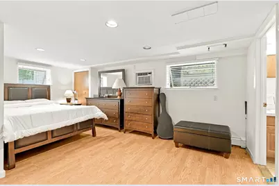28 Ridgewood Avenue, Stamford, CT 06907 - Photo 24