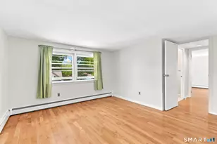 28 Ridgewood Ave, Stamford, CT 06907 - Photo 16