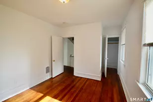 270 East Ave, Bridgeport, CT 06610 - Photo 10