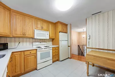 33 Four Rod Road, Hamden, CT 06514 - Photo 12