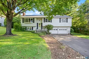 33 Four Rod Rd, Hamden, CT 06514 - Photo 2