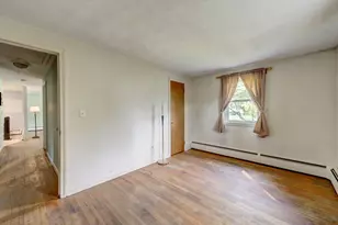 11 Forest Ln, Bloomfield, CT 06002 - Photo 16