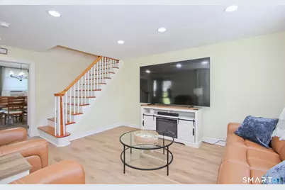 11 Esther Avenue, Ellington, CT 06029 - Photo 2
