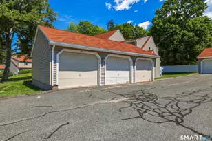 28 Meadow Ln, Windsor Locks, CT 06096 - Photo 20