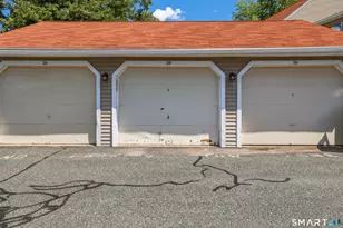 28 Meadow Ln, Windsor Locks, CT 06096 - Photo 8