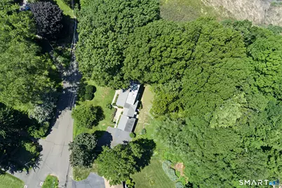 31 Pawson Road, Branford, CT 06405 - Photo 10