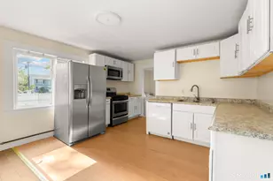 59 North Pl, West Haven, CT 06516 - Photo 4