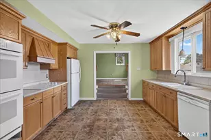 43 Chester St, Milford, CT 06460 - Photo 6