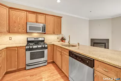570 Danbury Road #23, Ridgefield, CT 06877 - Photo 8