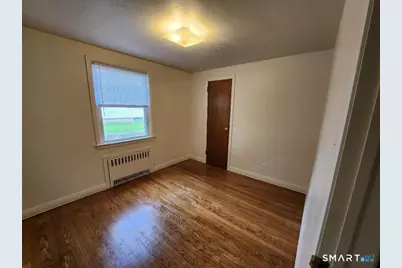 40 Glenwood Street, Manchester, CT 06040 - Photo 6