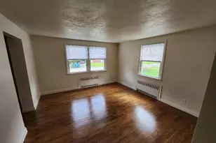 40 Glenwood St, Manchester, CT 06040 - Photo 2