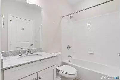424 Center Meadow Lane #424, Danbury, CT 06810 - Photo 16