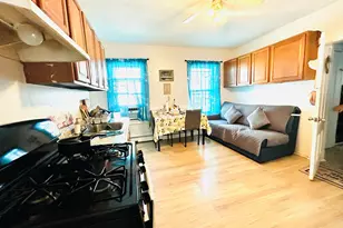 125 Willow St, Meriden, CT 06450 - Photo 4