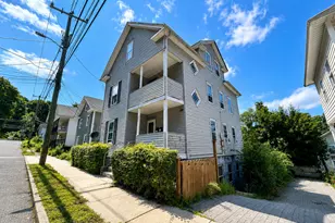 125 Willow St, Meriden, CT 06450 - Photo 2