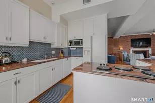 25 Orchard St, Stonington, CT 06378 - Photo 12