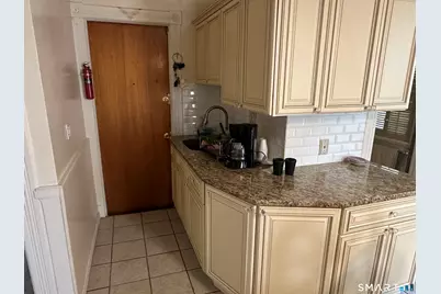 23 Shelter Street, New Haven, CT 06513 - Photo 4