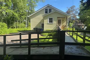 133 Grove St, Windsor Locks, CT 06096 - Photo 4